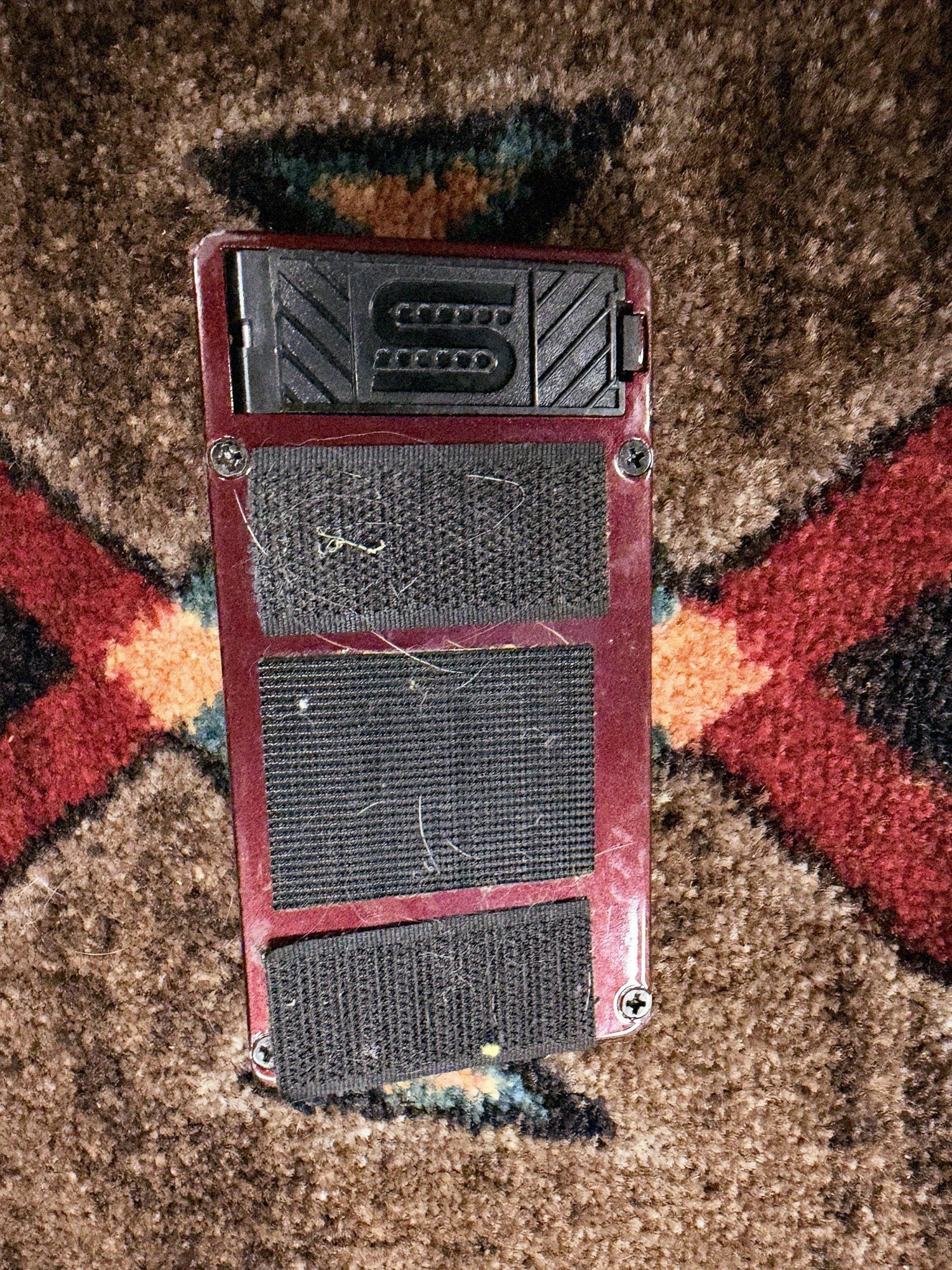 Seymour Duncan Pickup Booster, dark red: bottom with the battery door