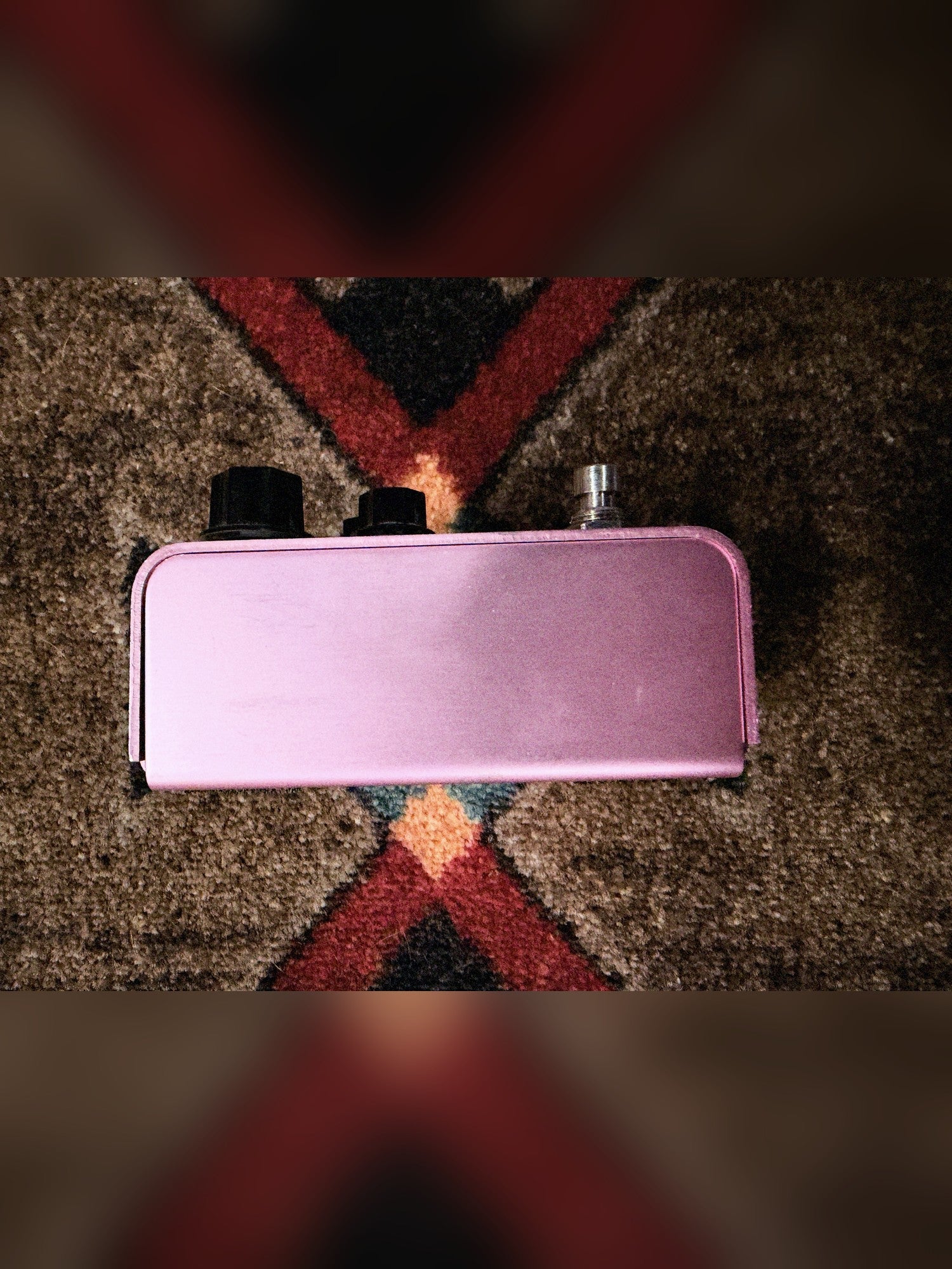 Strymon DIG Dual Digital Delay V1, lavender: left side of the enclosure