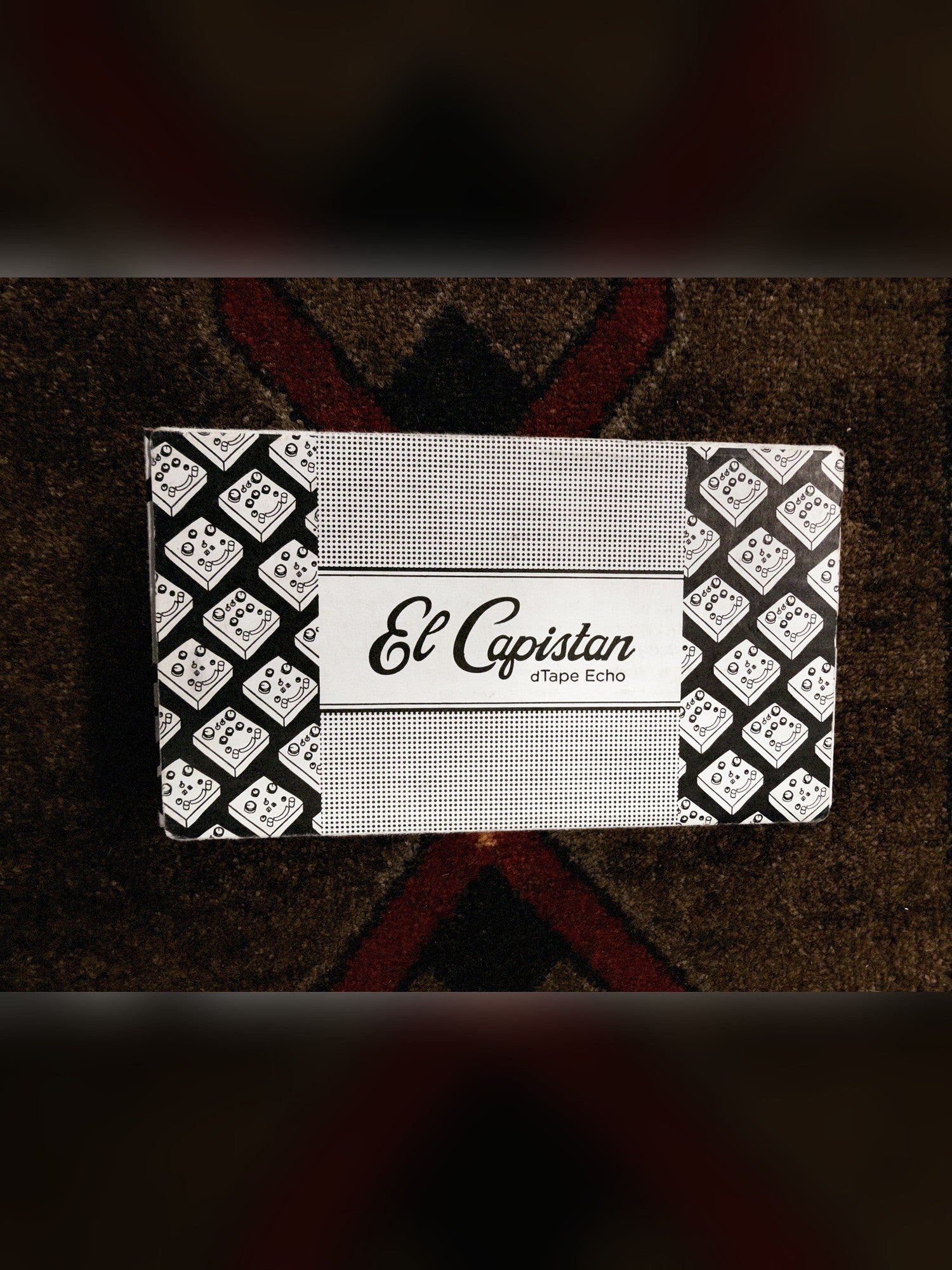 Strymon El Capistan dTape Echo V1, gunmetal gray: the original box, closed, with the El Capistan dTape Echo label