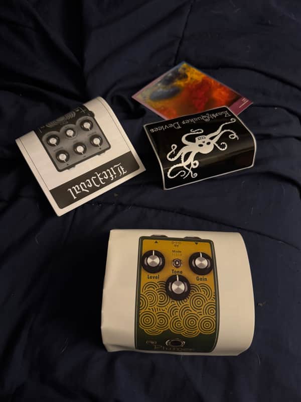 2020 EarthQuaker Devices Sunn O))) Life Pedal V2 - included extras and pedals overview - Pauls Guitar Hideout