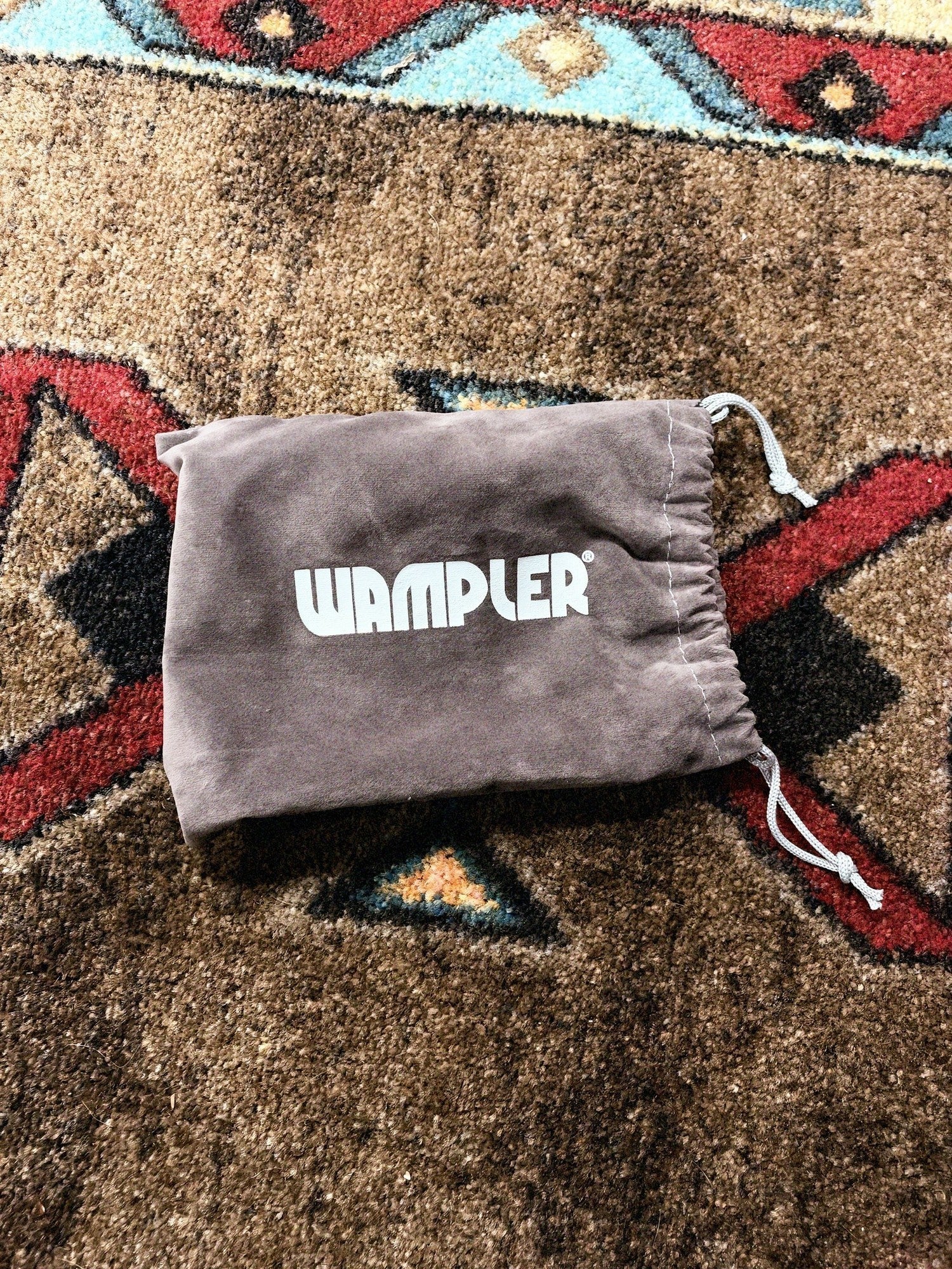 Wampler Dual Fusion V2, Red Sparkle: the gray Wampler drawstring bag